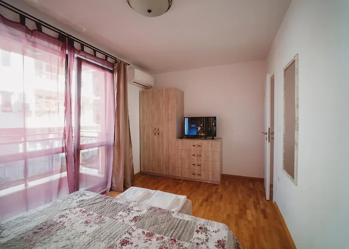 Andreya's Sea Apartment-beach, Sea Garden ,old Town, Free Parking, Free Evcharging Station * 瓦爾納