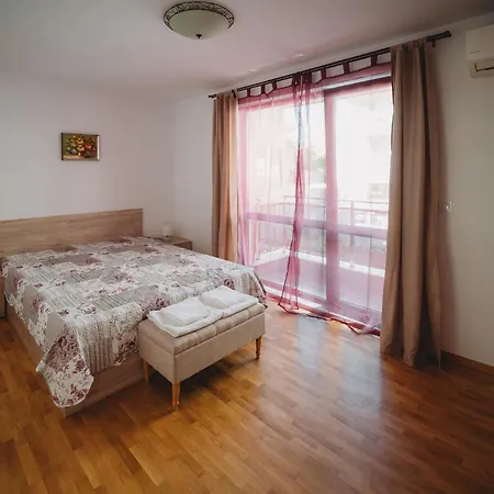 Andreya's Sea Apartment-beach, Sea Garden ,old Town, Free Parking, Free Evcharging Station Апартаменты *